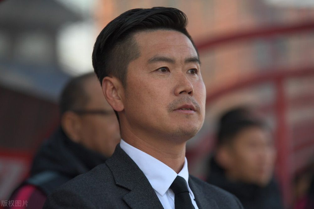 在去年生日之时似乎王菲的生活还如往常般没有太 《八恶人》柏林首映 昆汀频举剪刀手与女星热吻 2016-01-27 德国当地时间2016年1月26日，电影《八恶人》在柏林举行首映礼。