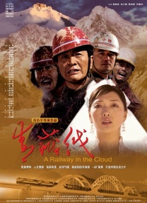 她是一位善良坚毅勇敢的前辈，无论在工作还是生活中，她总是替他人着想，尽自己所能，去努力完成每一份工作，真诚照顾每一个伙伴，与她一起的日子我们也总是踏实温暖且幸福！